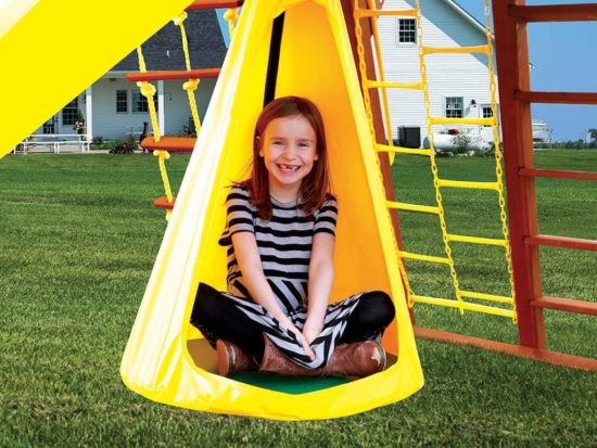 138 Swinging Tent w/swivel