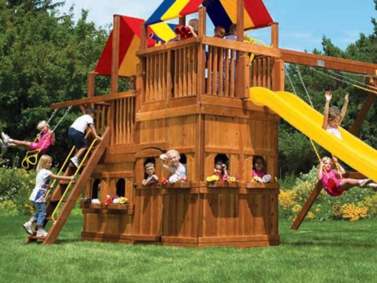 150 King Kong Club 5*10 playhouse (door inc)